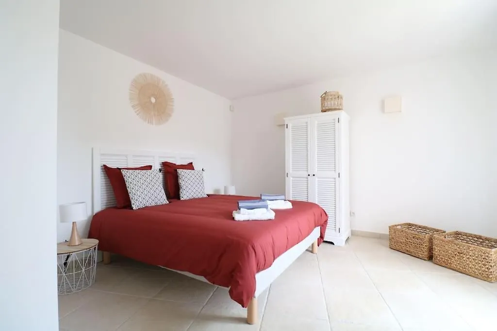 Villa L'Hestia Avec Piscine A L'Isle-Sur-Sorgue France