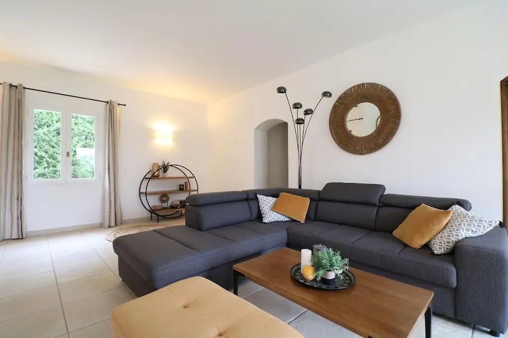 Villa L'Hestia Avec Piscine A L'Isle-Sur-Sorgue 0*, L'Isle-sur-la-Sorgue France