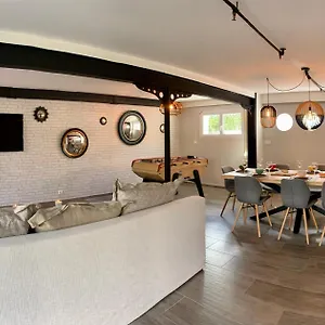 Maison De Spacieuse & Cosy Villa